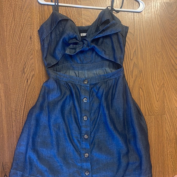 REFORMATION DRESS - Picture 3 of 3